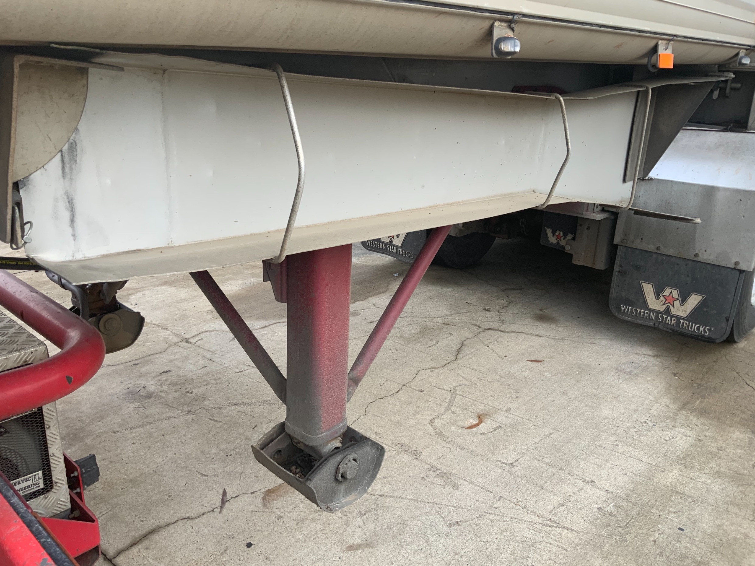 2001 LUSTY EMS TIPPER TRAILER B/D COMBINATION B/D COMBINATION LUSTY EMS S GRAIN TIPPERS