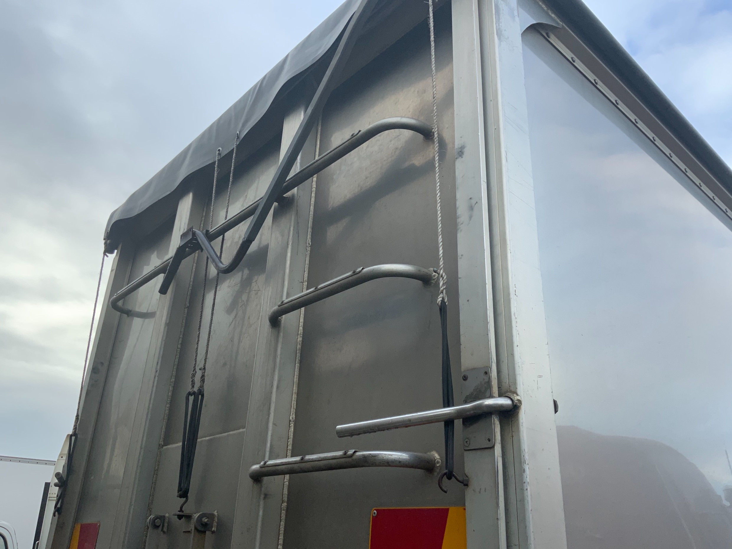 2001 LUSTY EMS TIPPER TRAILER B/D COMBINATION B/D COMBINATION LUSTY EMS S GRAIN TIPPERS