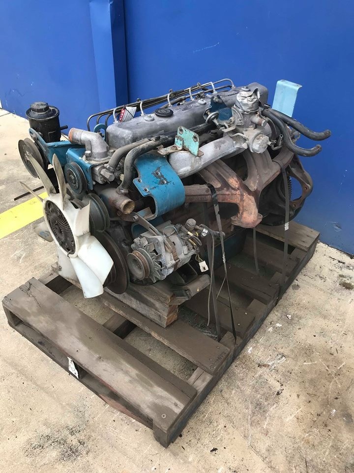 NISSAN UD SD33 ENGINE