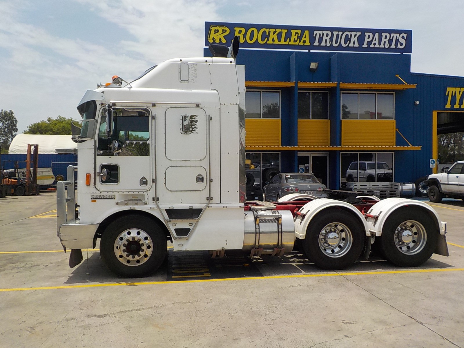 1999 KENWORTH K104 K104 TRUCK MANUAL PRIMEMOVER