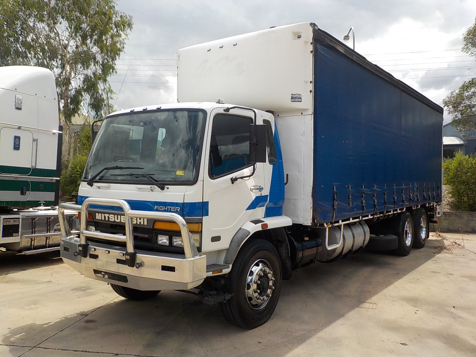 2002 MITSUBISHI FM600 MANUAL CURTAINSIDER