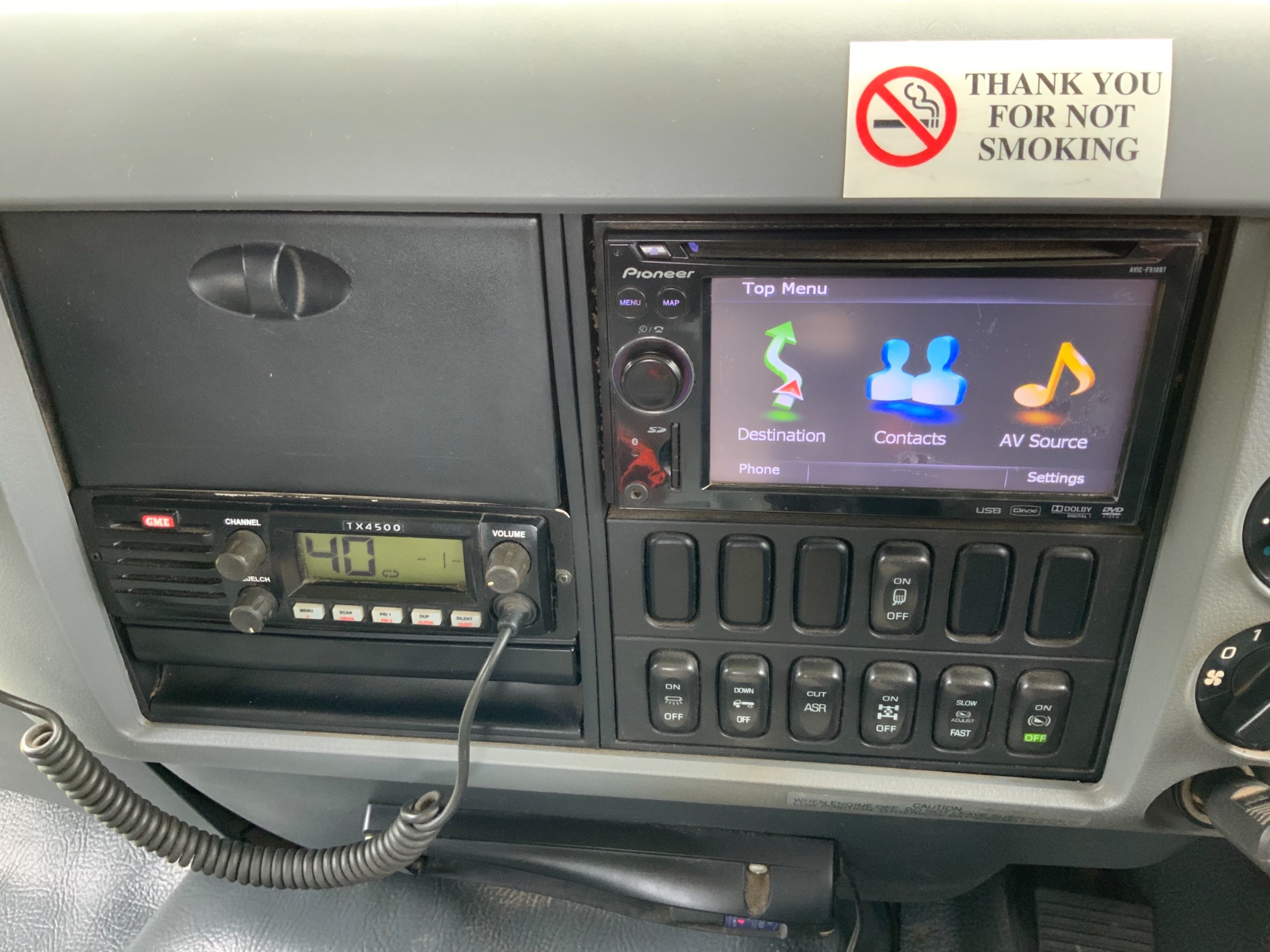 2011 MITSUBISHI FIGHTER 2427 MANUAL CRANE TRUCK