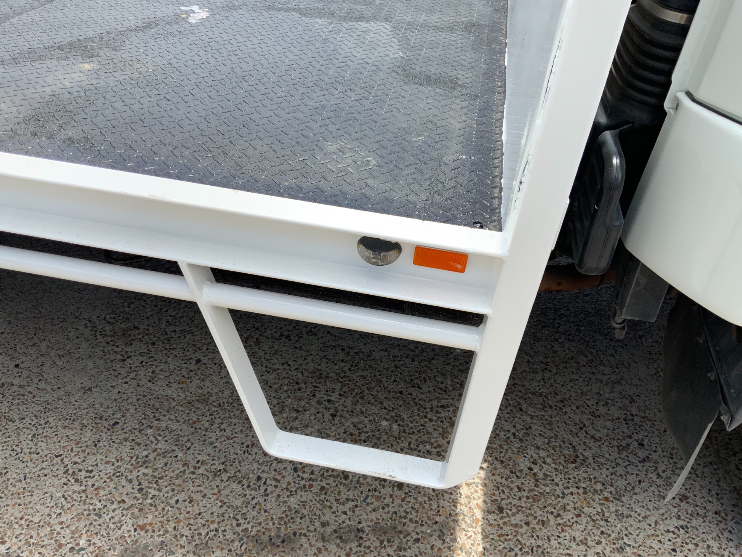 2009 MITSUBISHI FK600 FIGHTER MANUAL CRANE TRUCK