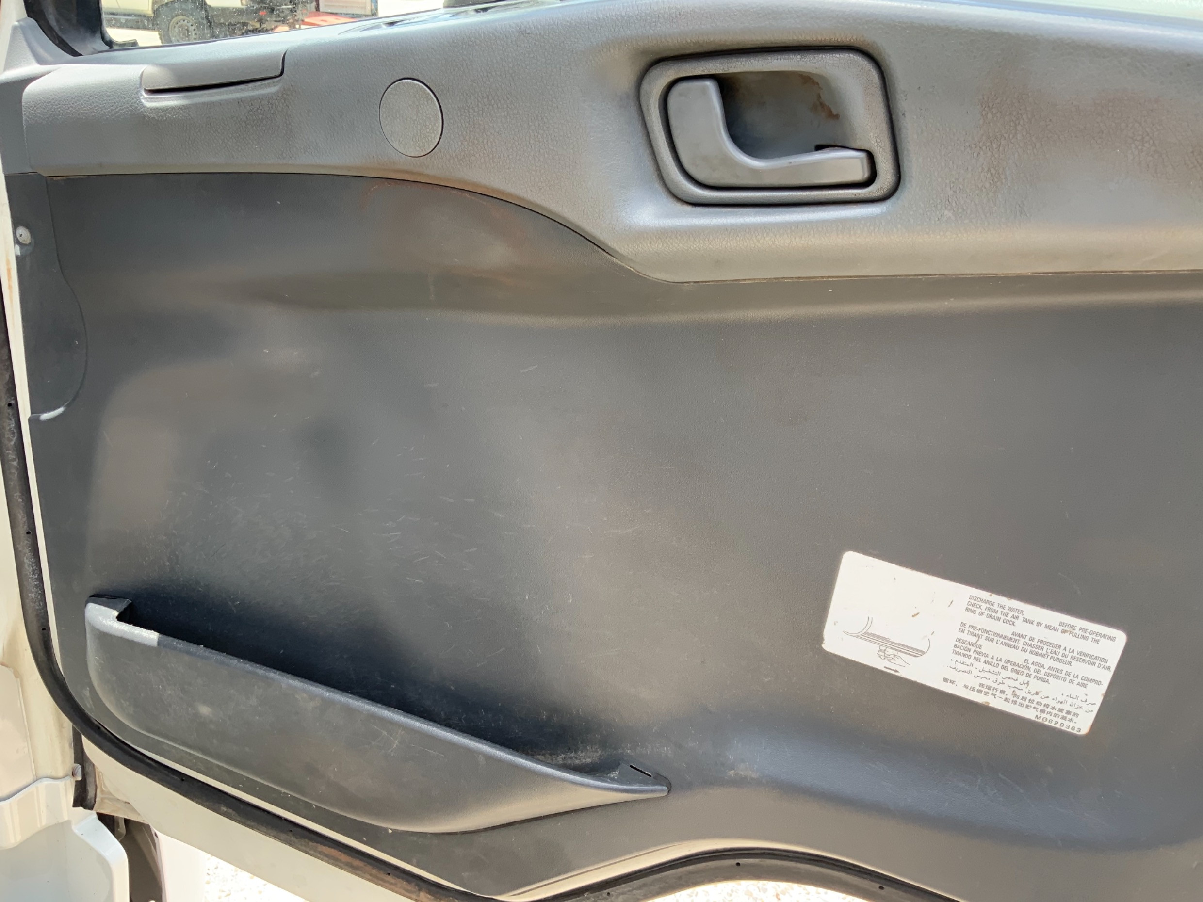 2009 MITSUBISHI FK600 FIGHTER MANUAL CRANE TRUCK