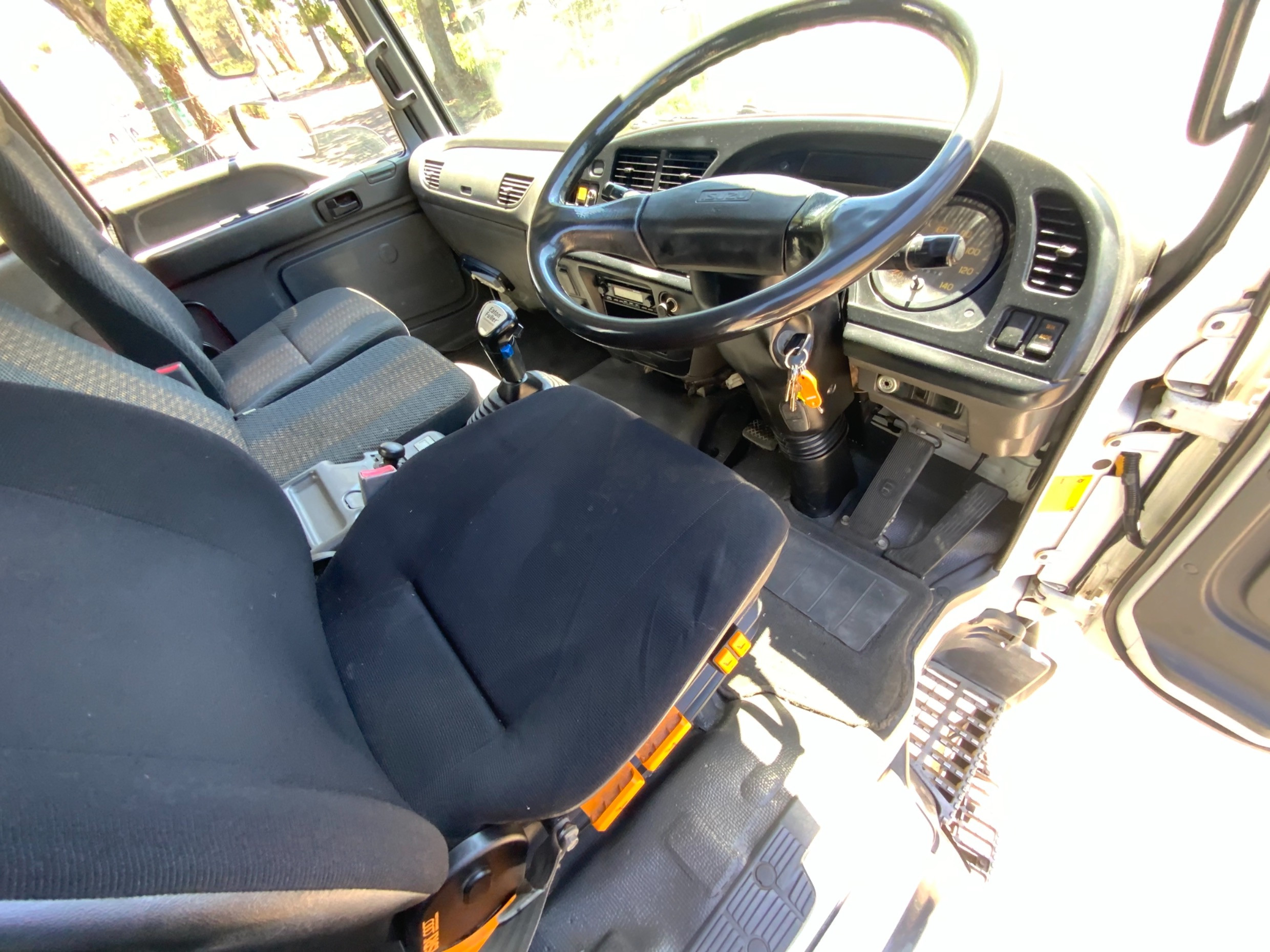 ISUZU FVZ1400 TRUCK FVZ1400 MANUAL CRANE TRUCK