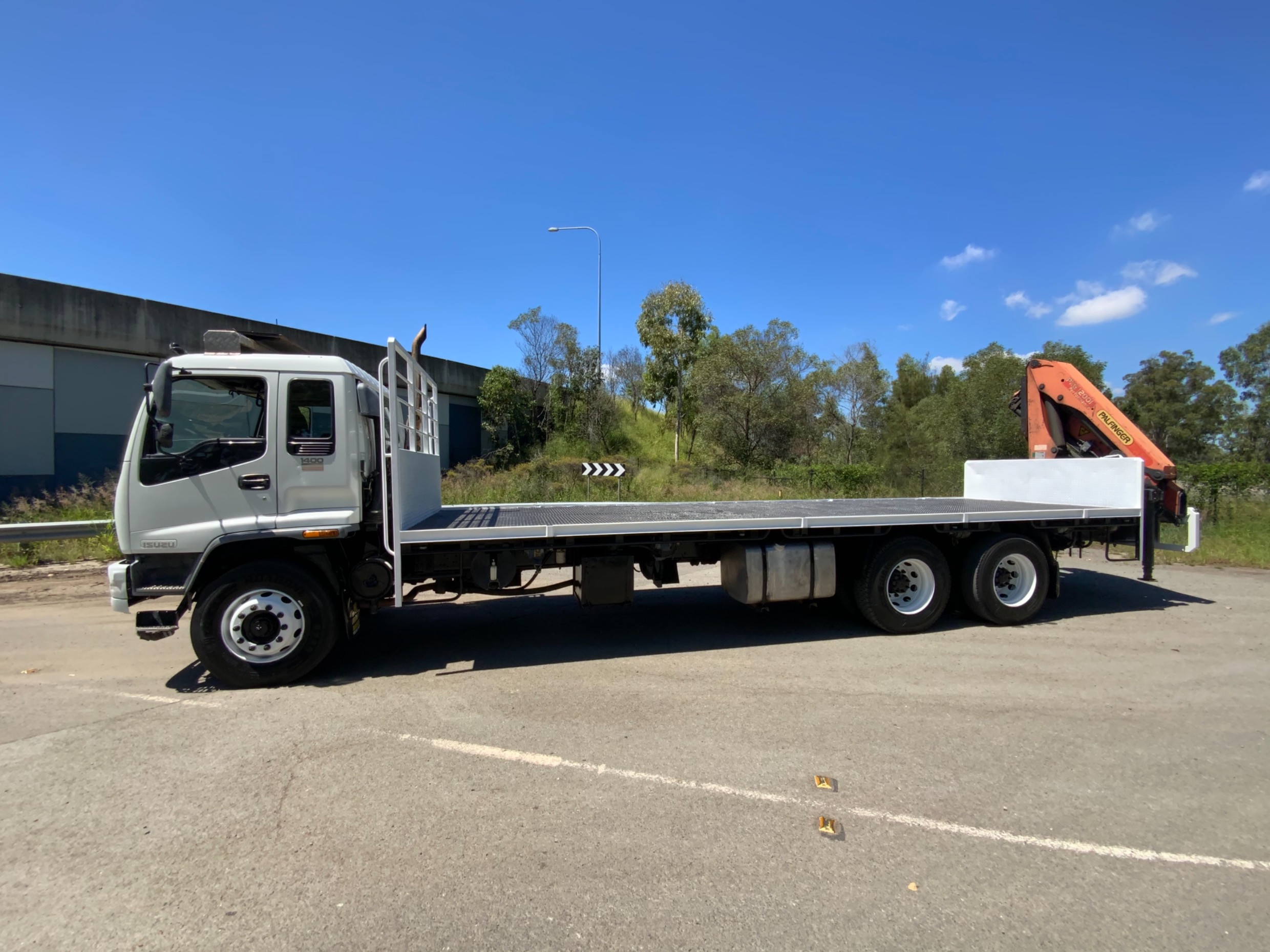 ISUZU FVZ1400 TRUCK FVZ1400 MANUAL CRANE TRUCK