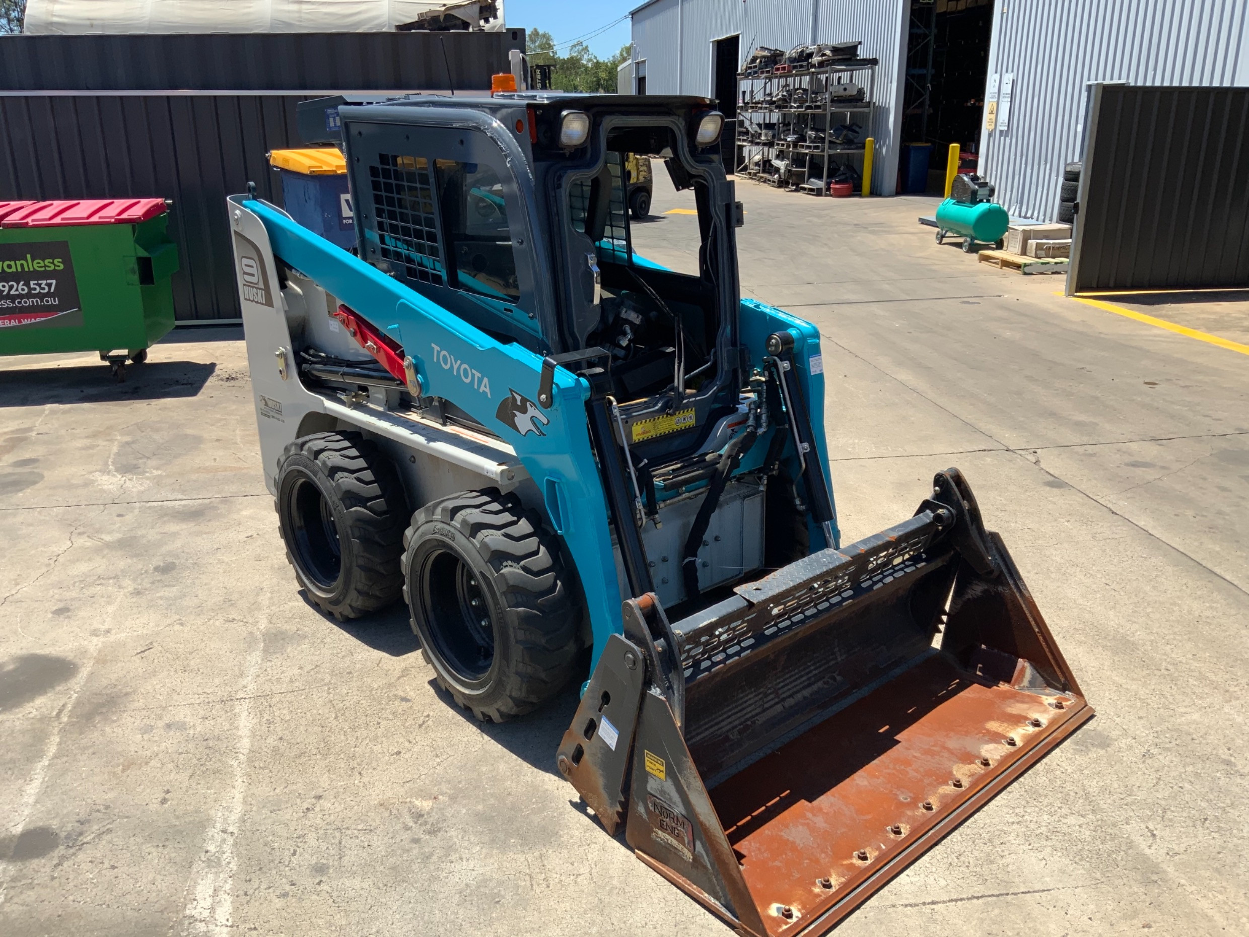 2019 TOYOTA 5-SDK9 HUSKI LOADER 5-SDK9 HUSKI SKID STEER