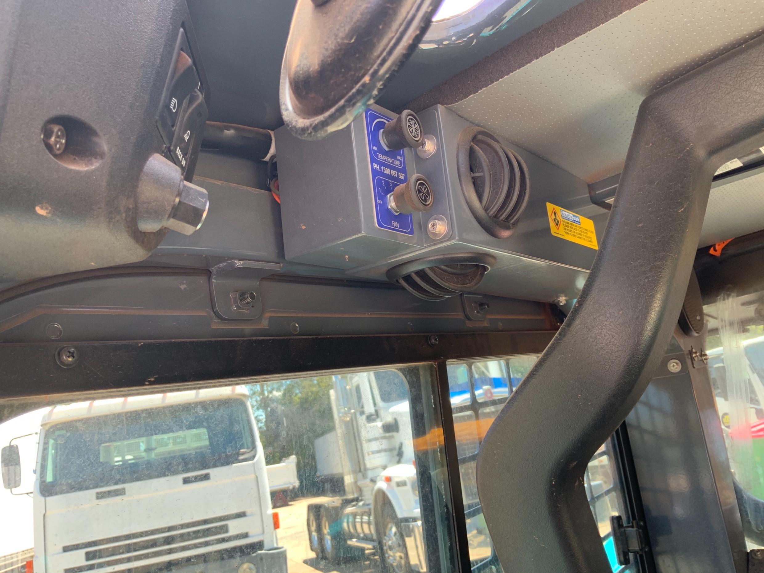 2019 TOYOTA 5-SDK9 HUSKI LOADER 5-SDK9 HUSKI SKID STEER