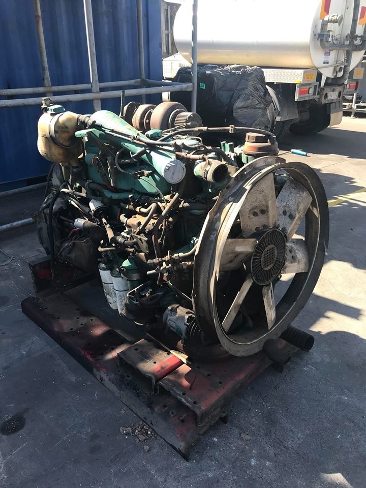 VOLVO TD102 PARTS ENGINE