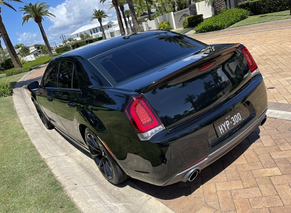2016 CHRYSLER 300 SRT HYPERBLACK 8 SP AUTOMATIC 4D SEDAN