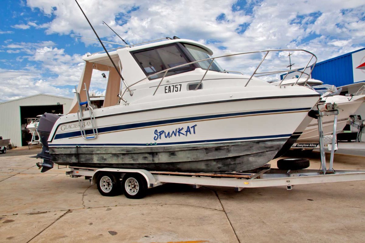 2003 GLACIER BAY 2270 ISLE RUNNER