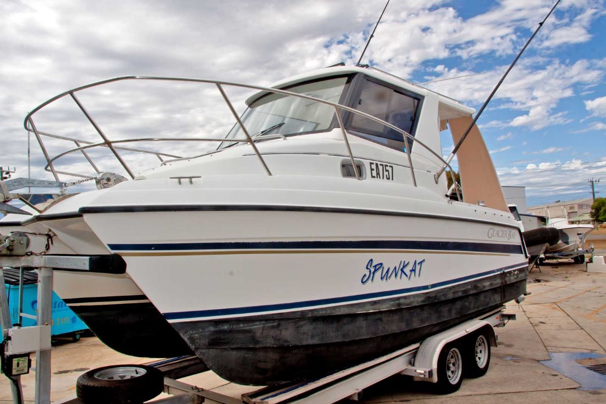 2003 GLACIER BAY 2270 ISLE RUNNER