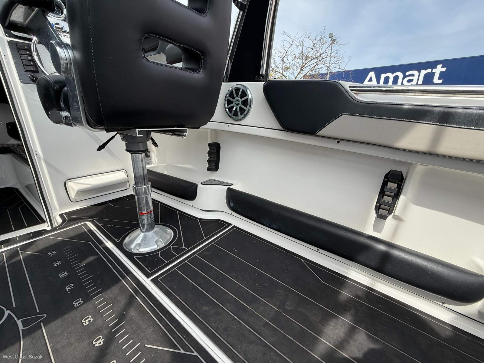 2018 STEJCRAFT 580 ISLANDER OPEN CABIN