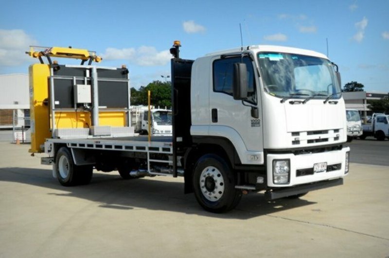 2015 ISUZU FVR1000 F