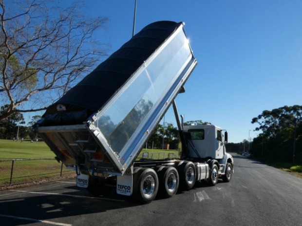 2018 FREIGHTLINER CL112 10 X 4 TRUCK AUTOMATIC TIPPER