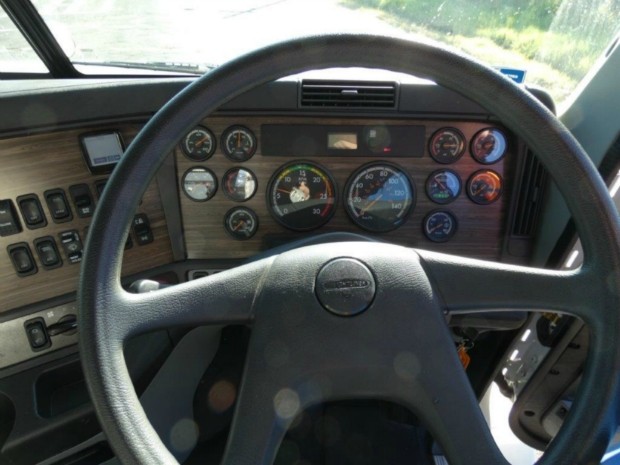 2018 FREIGHTLINER CL112 10 X 4 TRUCK AUTOMATIC TIPPER