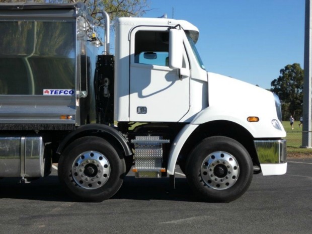 2018 FREIGHTLINER CL112 10 X 4 TRUCK AUTOMATIC TIPPER