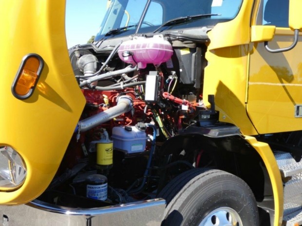 2017 FREIGHTLINER COLUMBIA CL112 CL112 8 X 4 TRUCK AUTOMATIC CONCRETE AGITATOR