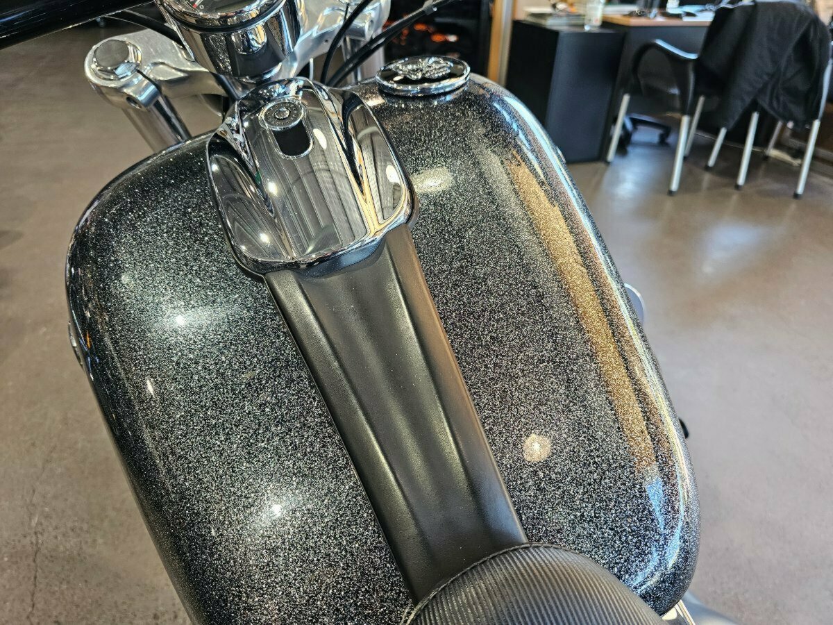 2013 HARLEY-DAVIDSON FXSB SOFTAIL BREAKOUT CRUISER