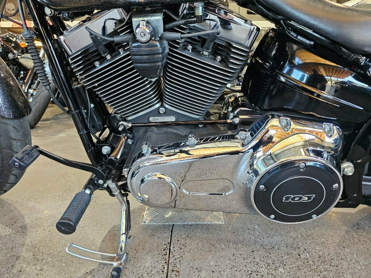 2013 HARLEY-DAVIDSON FXSB SOFTAIL BREAKOUT CRUISER