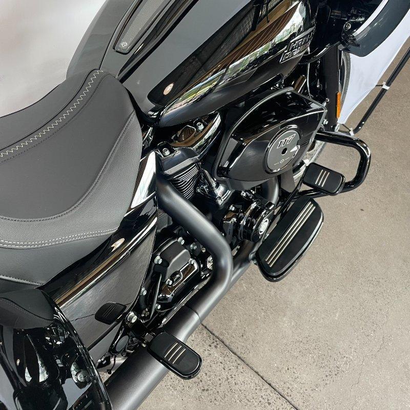 2025 HARLEY-DAVIDSON ROAD GLIDE 117 (FLTRX) TOURER