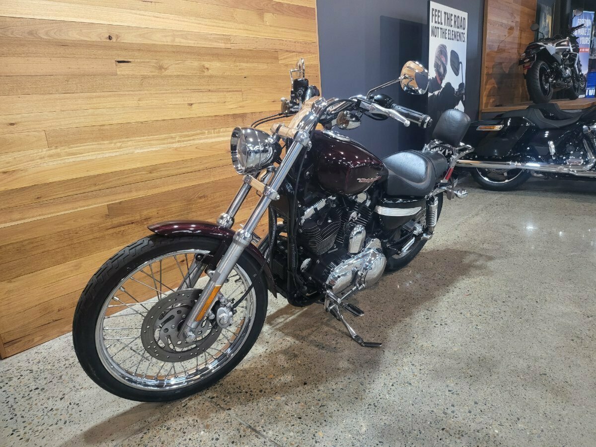 2010 HARLEY-DAVIDSON XL1200C SPORTSTER CUSTOM CRUISER