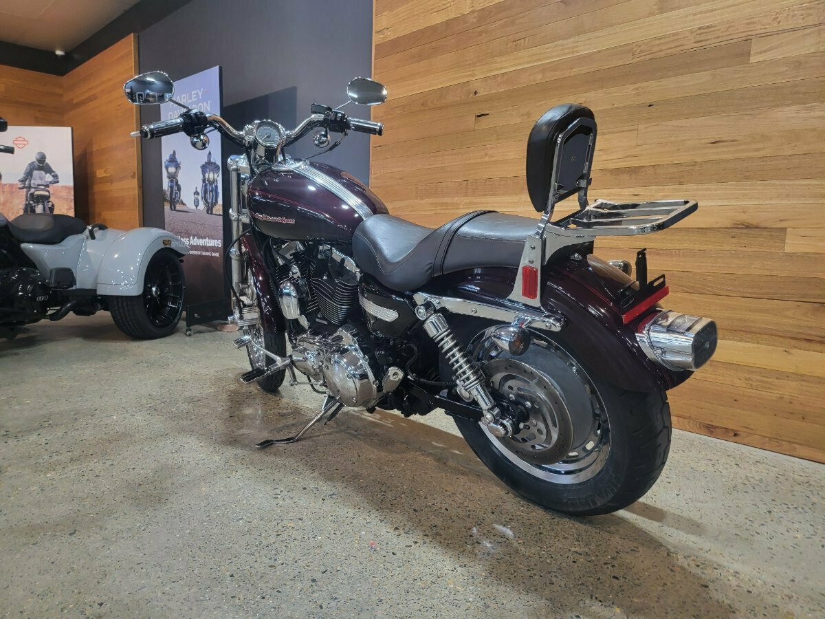 2010 HARLEY-DAVIDSON XL1200C SPORTSTER CUSTOM CRUISER