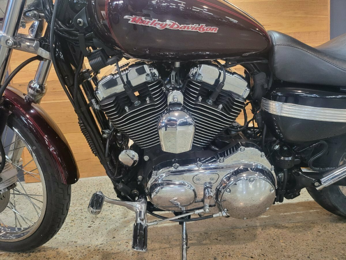 2010 HARLEY-DAVIDSON XL1200C SPORTSTER CUSTOM CRUISER