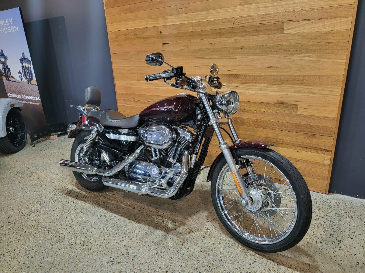 2010 HARLEY-DAVIDSON XL1200C SPORTSTER CUSTOM CRUISER
