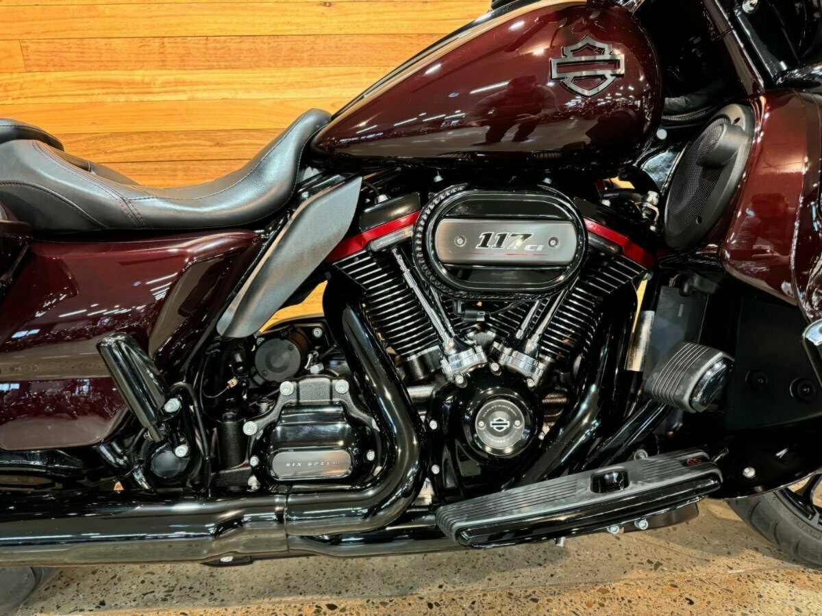 2019 HARLEY-DAVIDSON FLHXSE CVO STREET GLIDE CRUISER