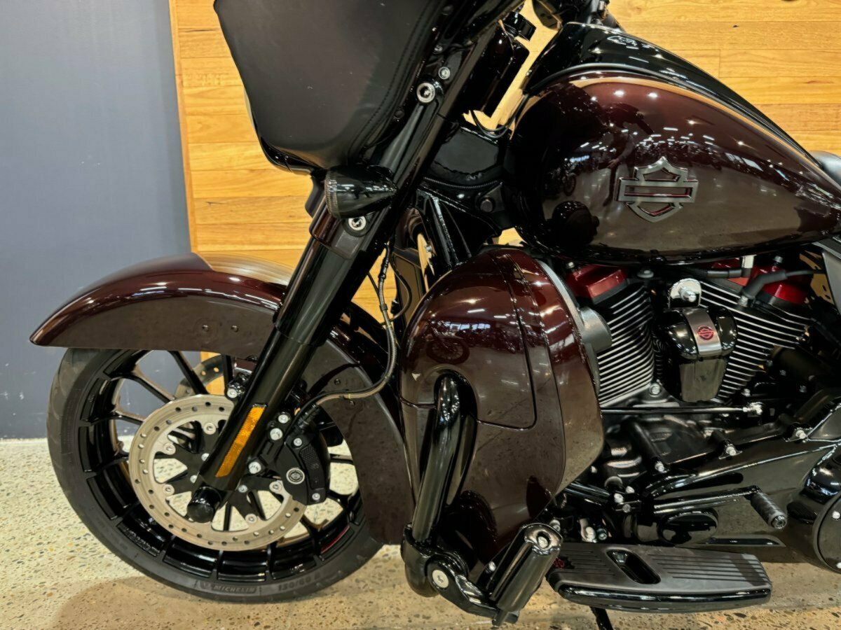 2019 HARLEY-DAVIDSON FLHXSE CVO STREET GLIDE CRUISER
