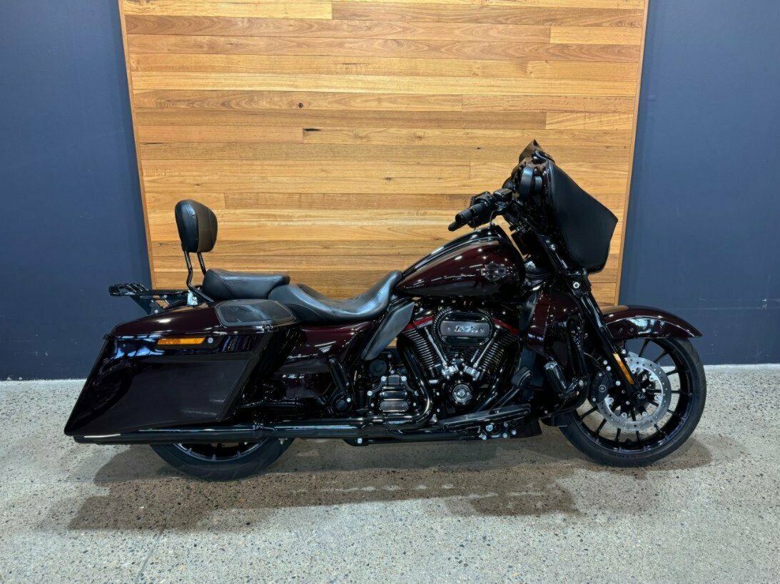 2019 HARLEY-DAVIDSON FLHXSE CVO STREET GLIDE CRUISER