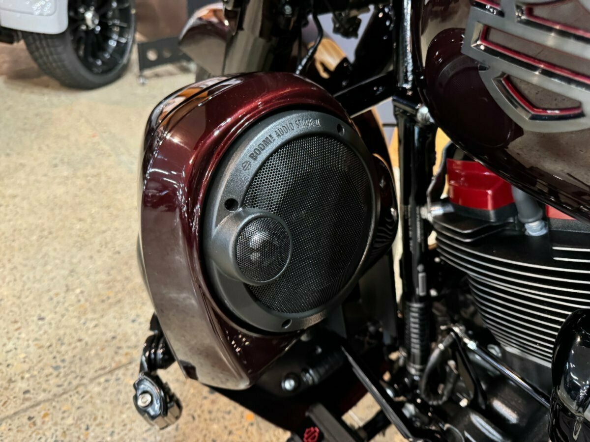 2019 HARLEY-DAVIDSON FLHXSE CVO STREET GLIDE CRUISER