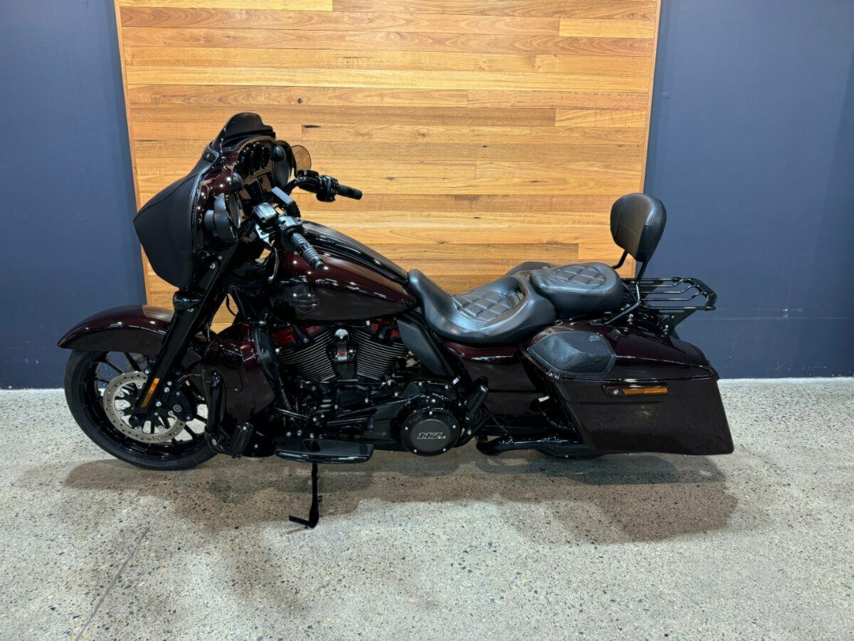 2019 HARLEY-DAVIDSON FLHXSE CVO STREET GLIDE CRUISER