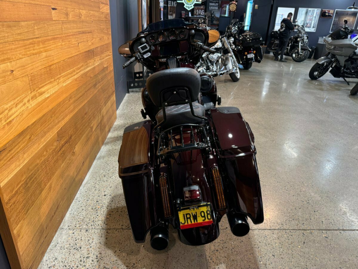 2019 HARLEY-DAVIDSON FLHXSE CVO STREET GLIDE CRUISER