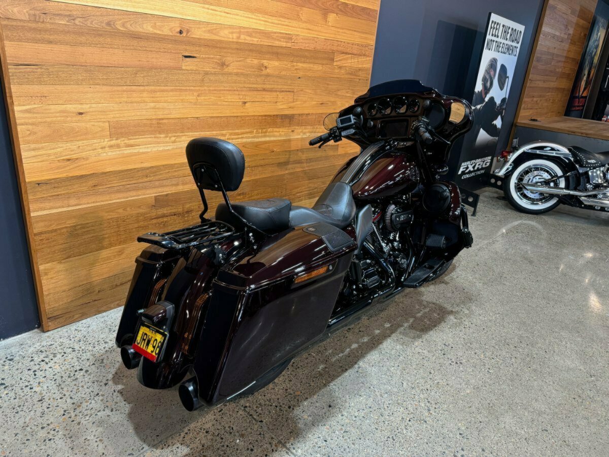 2019 HARLEY-DAVIDSON FLHXSE CVO STREET GLIDE CRUISER