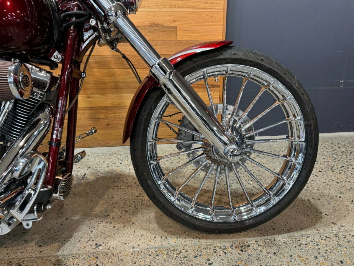 2013 HARLEY-DAVIDSON CVO BREAKOUT CRUISER