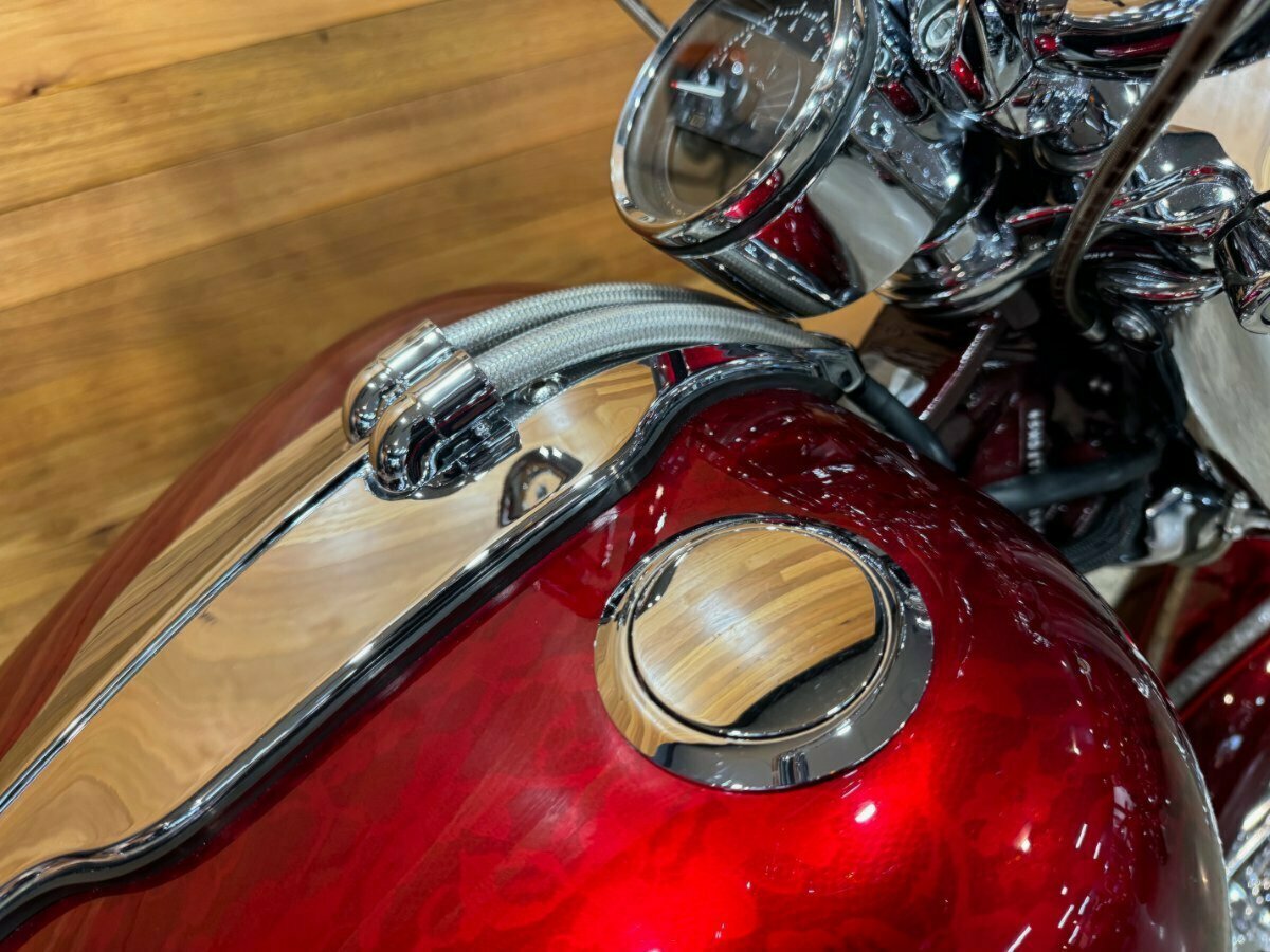 2013 HARLEY-DAVIDSON CVO BREAKOUT CRUISER