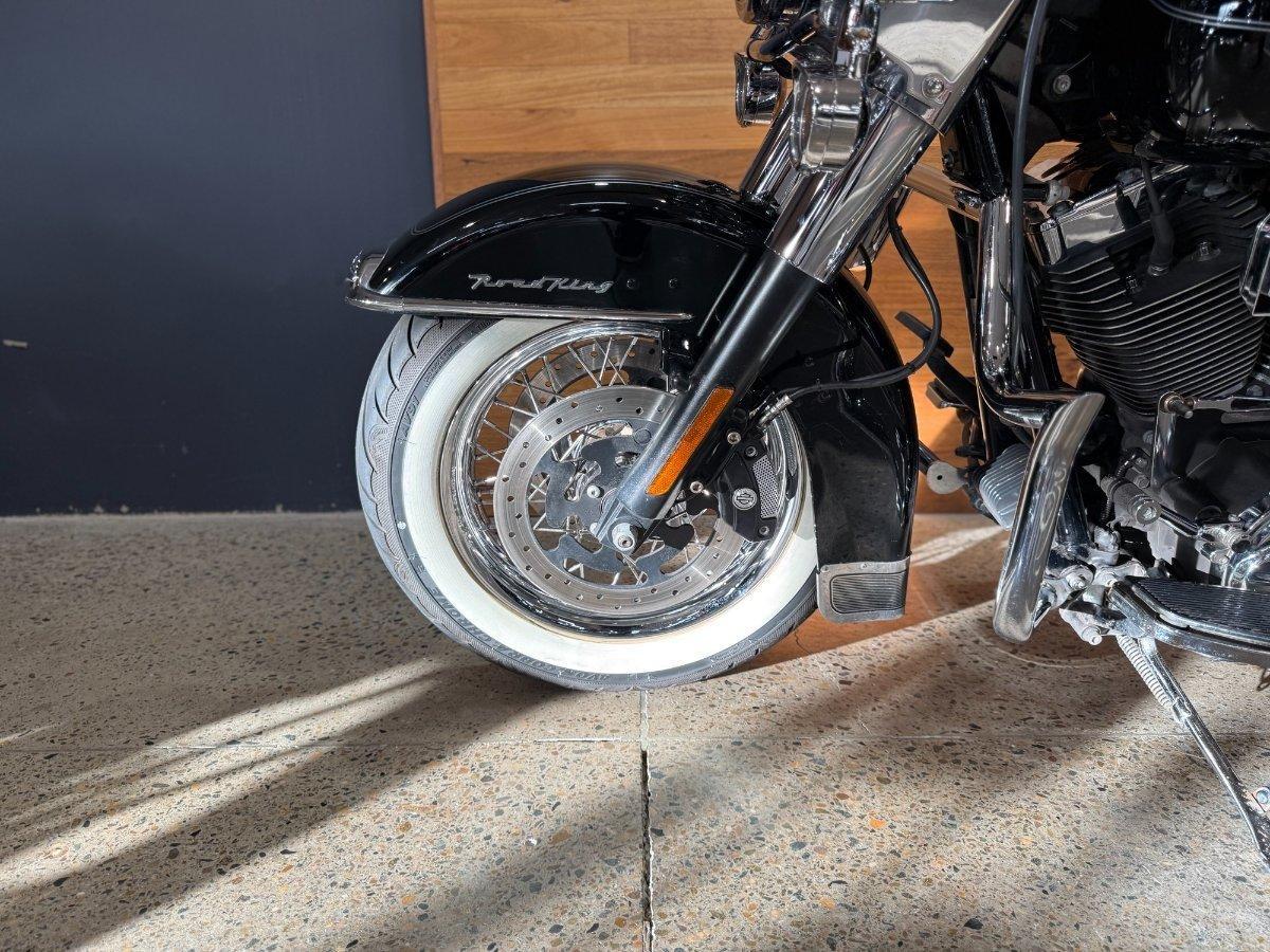 2009 HARLEY-DAVIDSON ROAD KING 1584 (FLHR) MY10 CRUISER