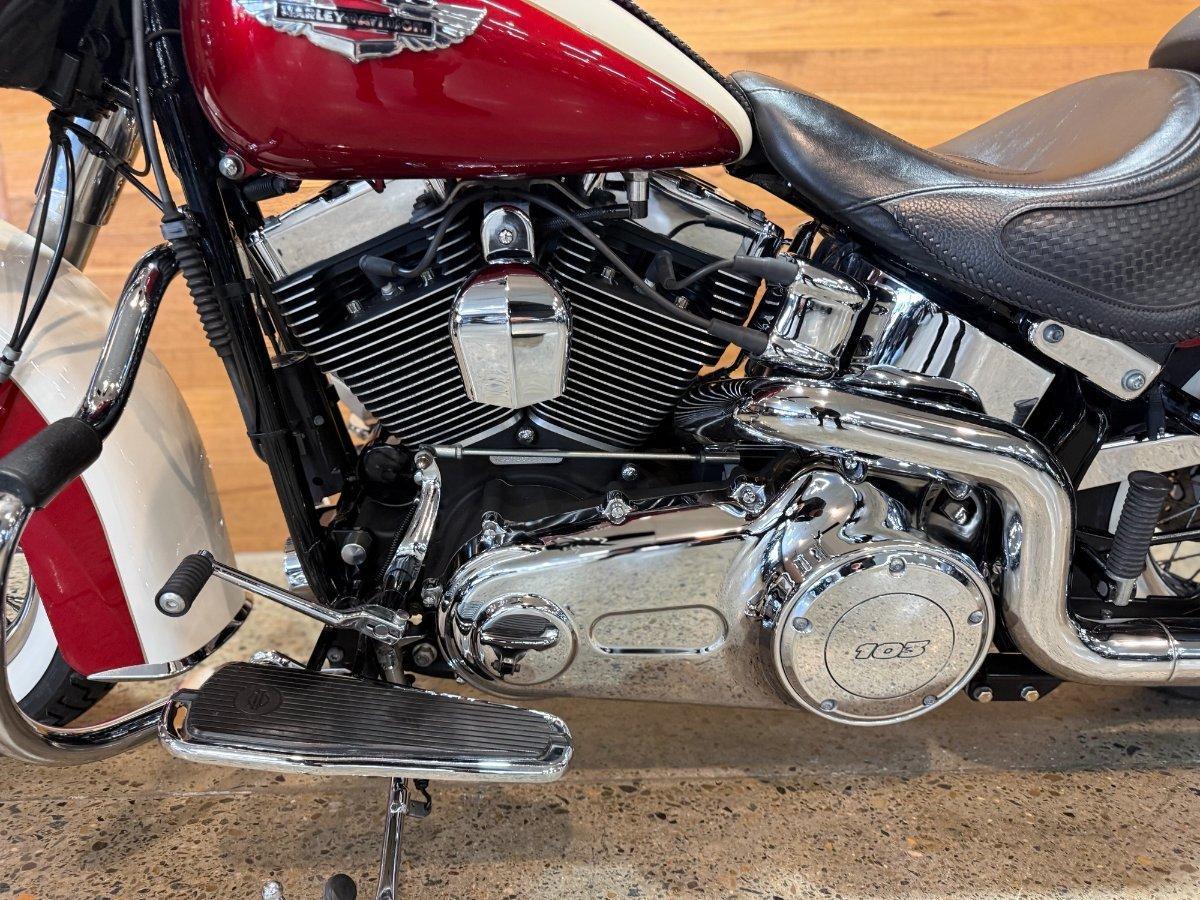 2013 HARLEY-DAVIDSON SOFTAIL DELUXE 1690 (FLSTN) CRUISER