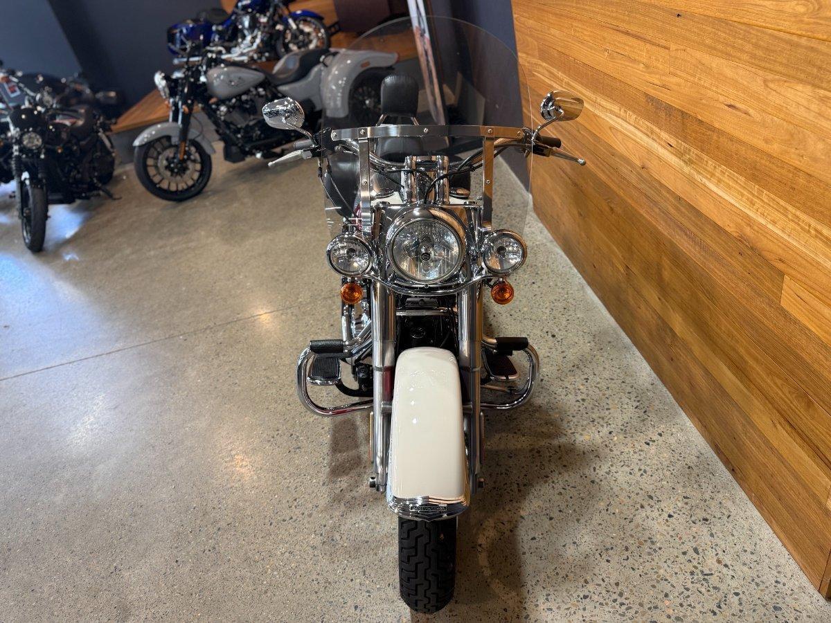 2013 HARLEY-DAVIDSON SOFTAIL DELUXE 1690 (FLSTN) CRUISER