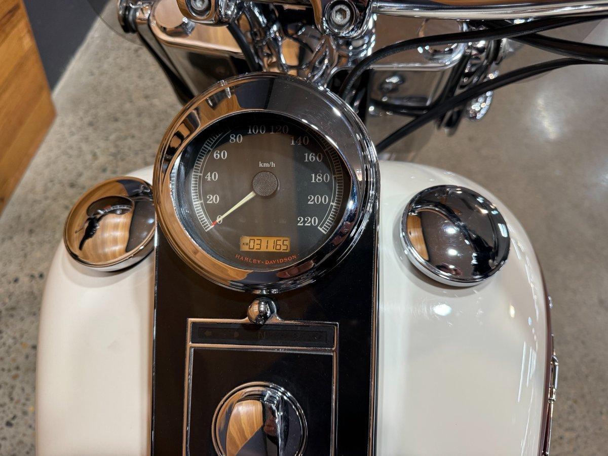 2013 HARLEY-DAVIDSON SOFTAIL DELUXE 1690 (FLSTN) CRUISER