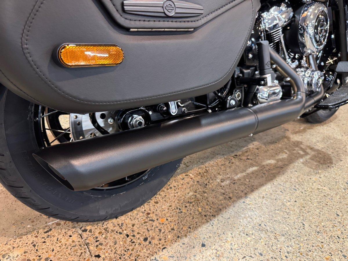 2025 HARLEY-DAVIDSON HERITAGE CLASSIC 117 (FLHC) CRUISER