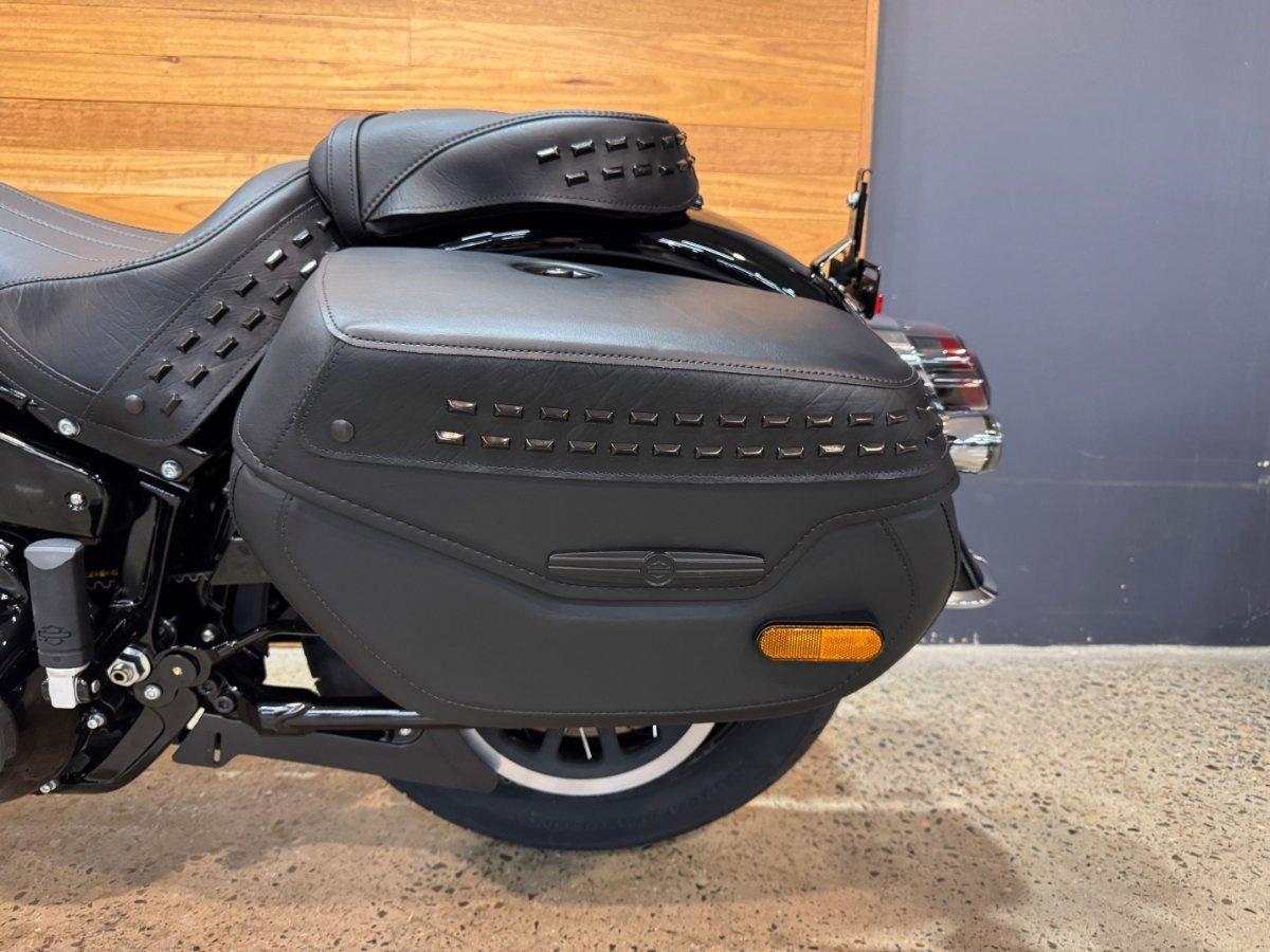 2025 HARLEY-DAVIDSON HERITAGE CLASSIC 117 (FLHC) CRUISER