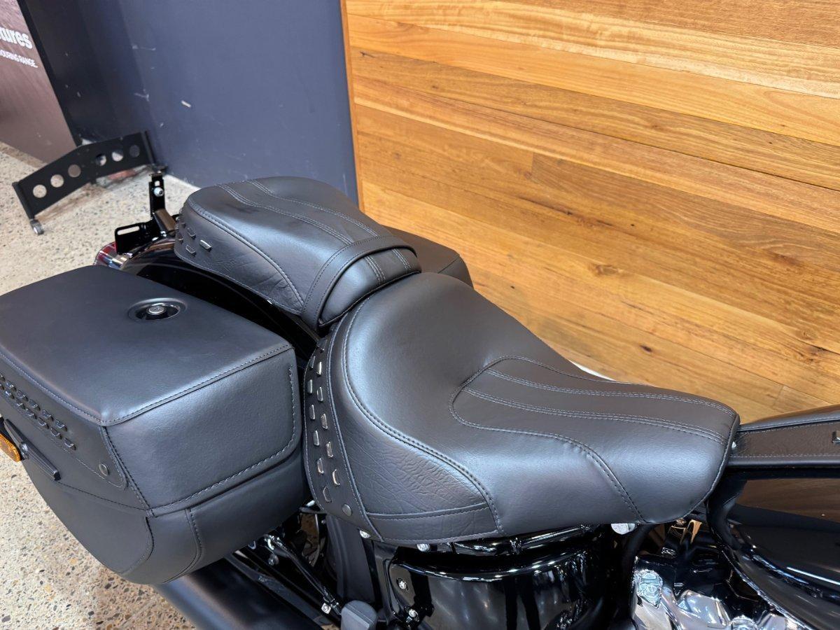 2025 HARLEY-DAVIDSON HERITAGE CLASSIC 117 (FLHC) CRUISER