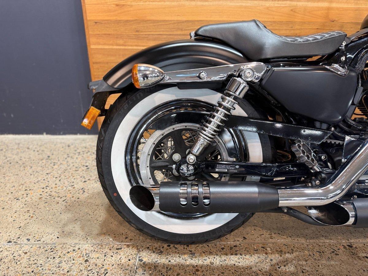 2014 HARLEY-DAVIDSON SEVENTY-TWO (XL1200V) CRUISER