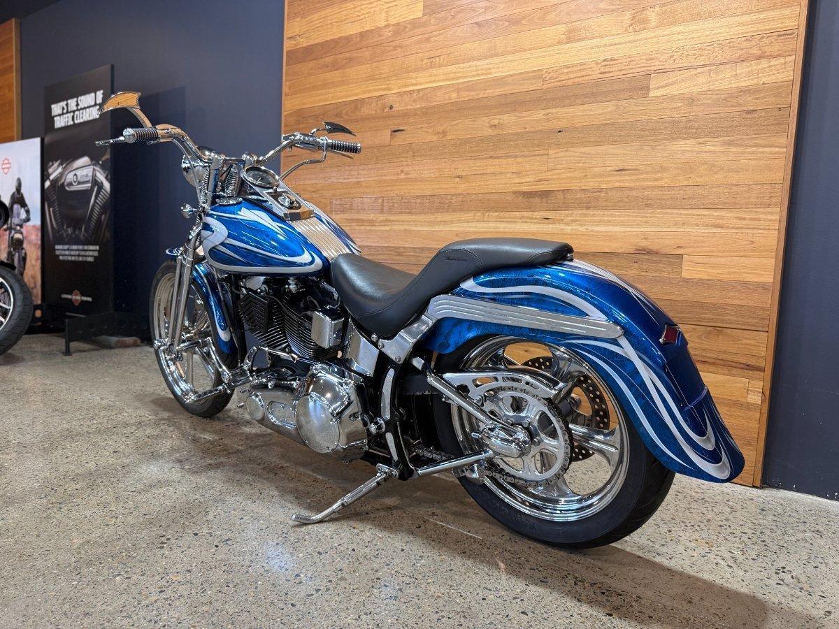 2005 HARLEY-DAVIDSON SPRINGER SOFTAIL 88 (FXSTS) CRUISER