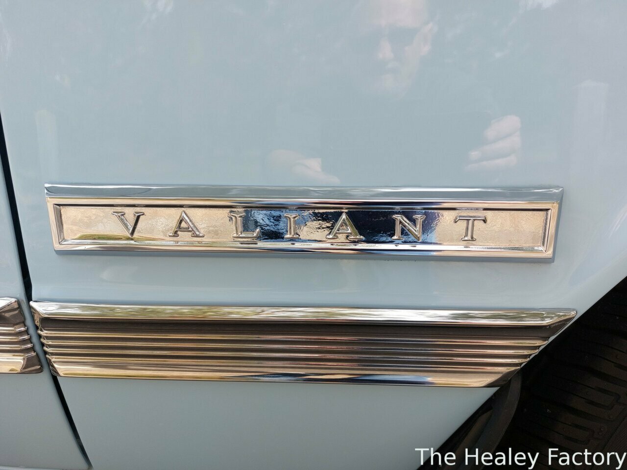 1962 CHRYSLER VALIANT S 3 SP AUTOMATIC 4D SEDAN