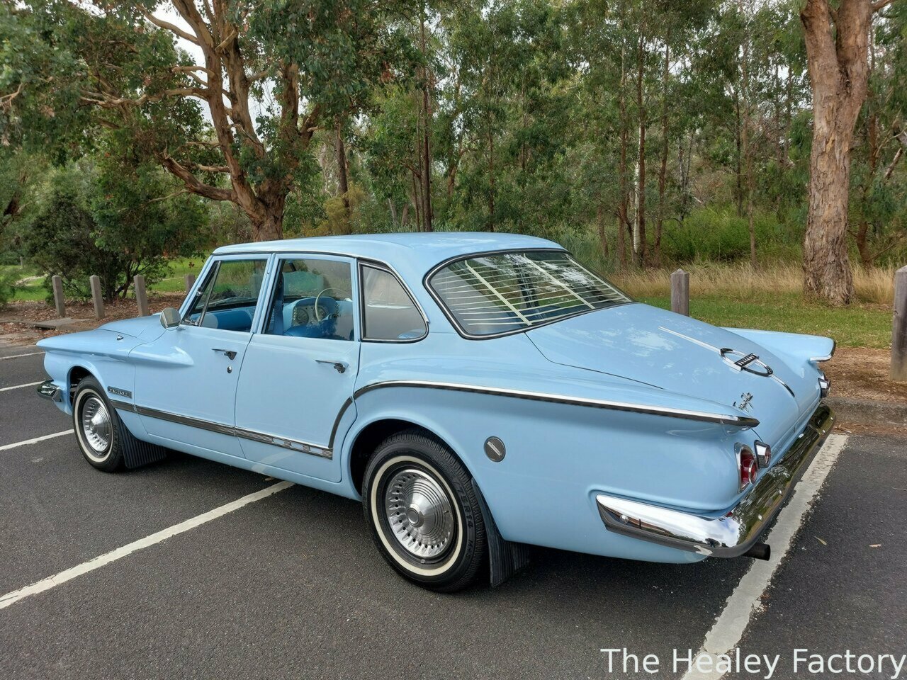 1962 CHRYSLER VALIANT S 3 SP AUTOMATIC 4D SEDAN