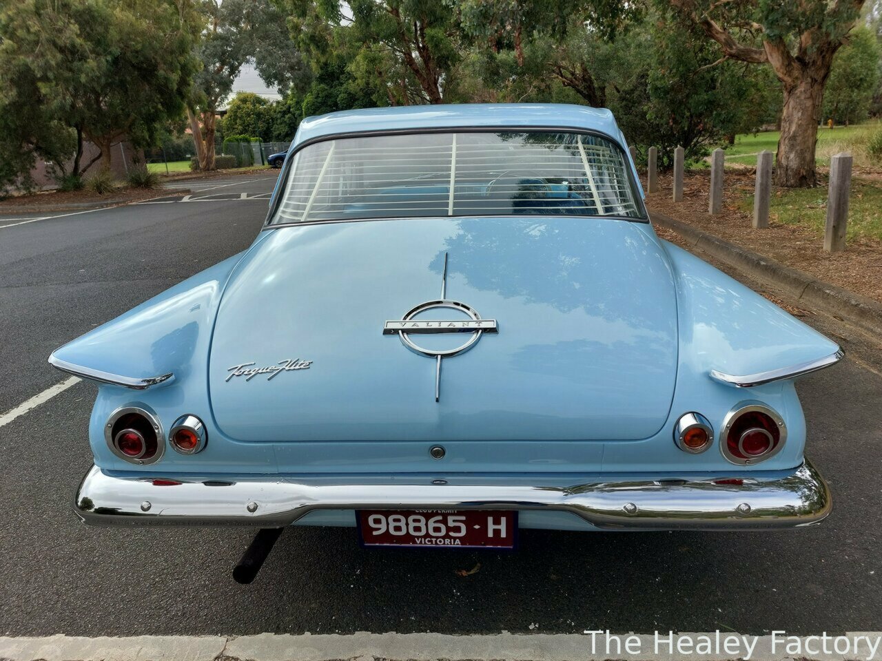 1962 CHRYSLER VALIANT S 3 SP AUTOMATIC 4D SEDAN